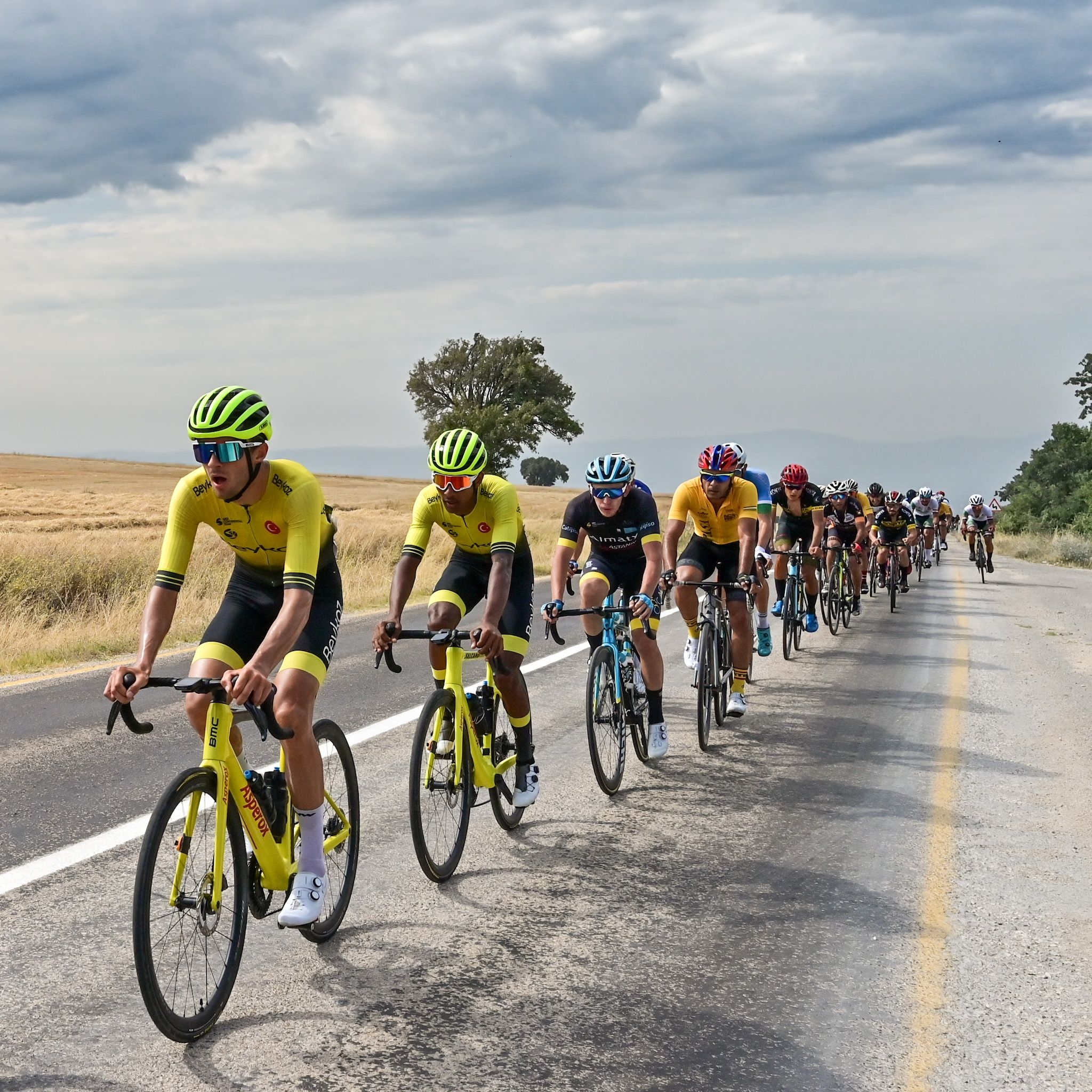 Beykoz Continental “Cumhuriyet Bisiklet Turu”nda Şampiyonluğa Pedal Çeviriyor