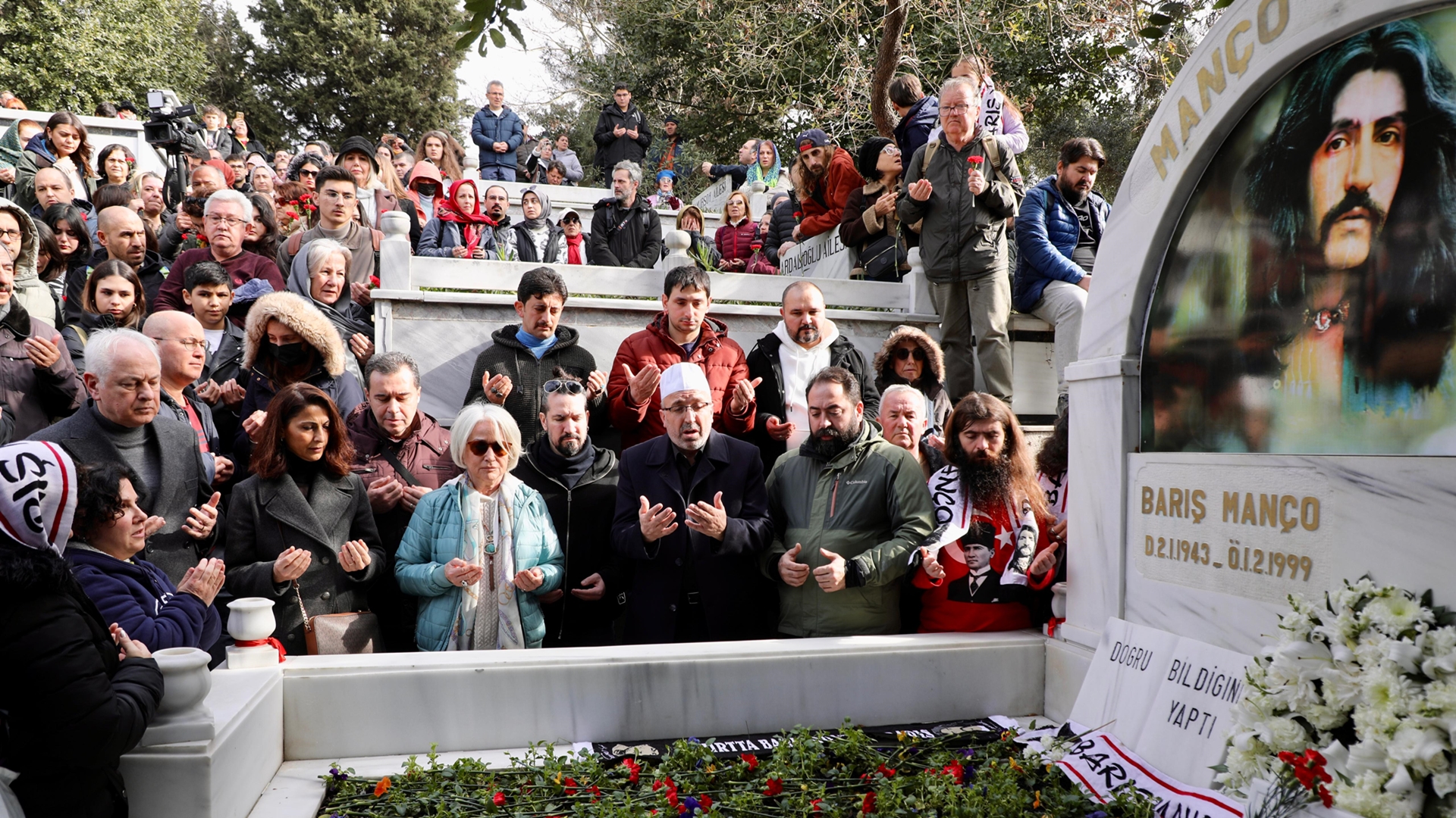 Sevenleri Barış Manço’yu Beykoz’da Andı