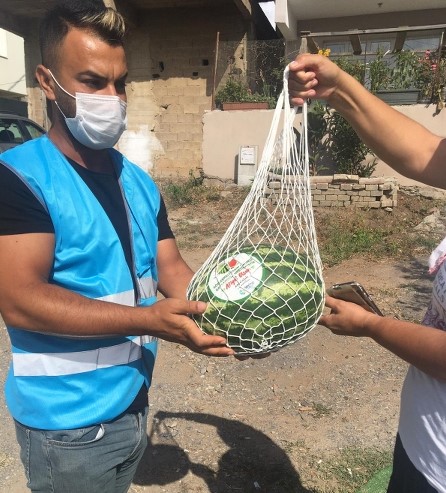 Beykoz Karpuzu Çiftçisini De İhtiyaç Sahiplerini De Sevindirdi