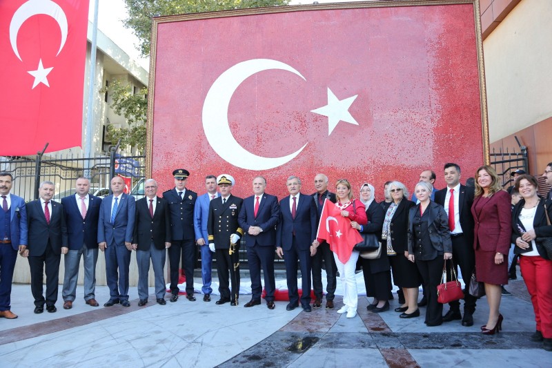 Beykoz’da Cumhuriyet Coşkusu Bayrak Gururuyla Yaşandı