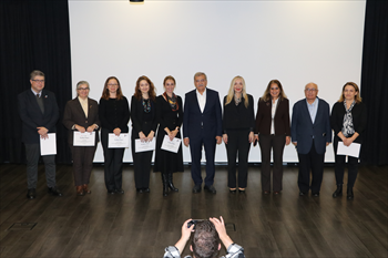 “Dijital Yetkinlikler Ve Girişimcilik Merkezi” Gençleri Bekliyor